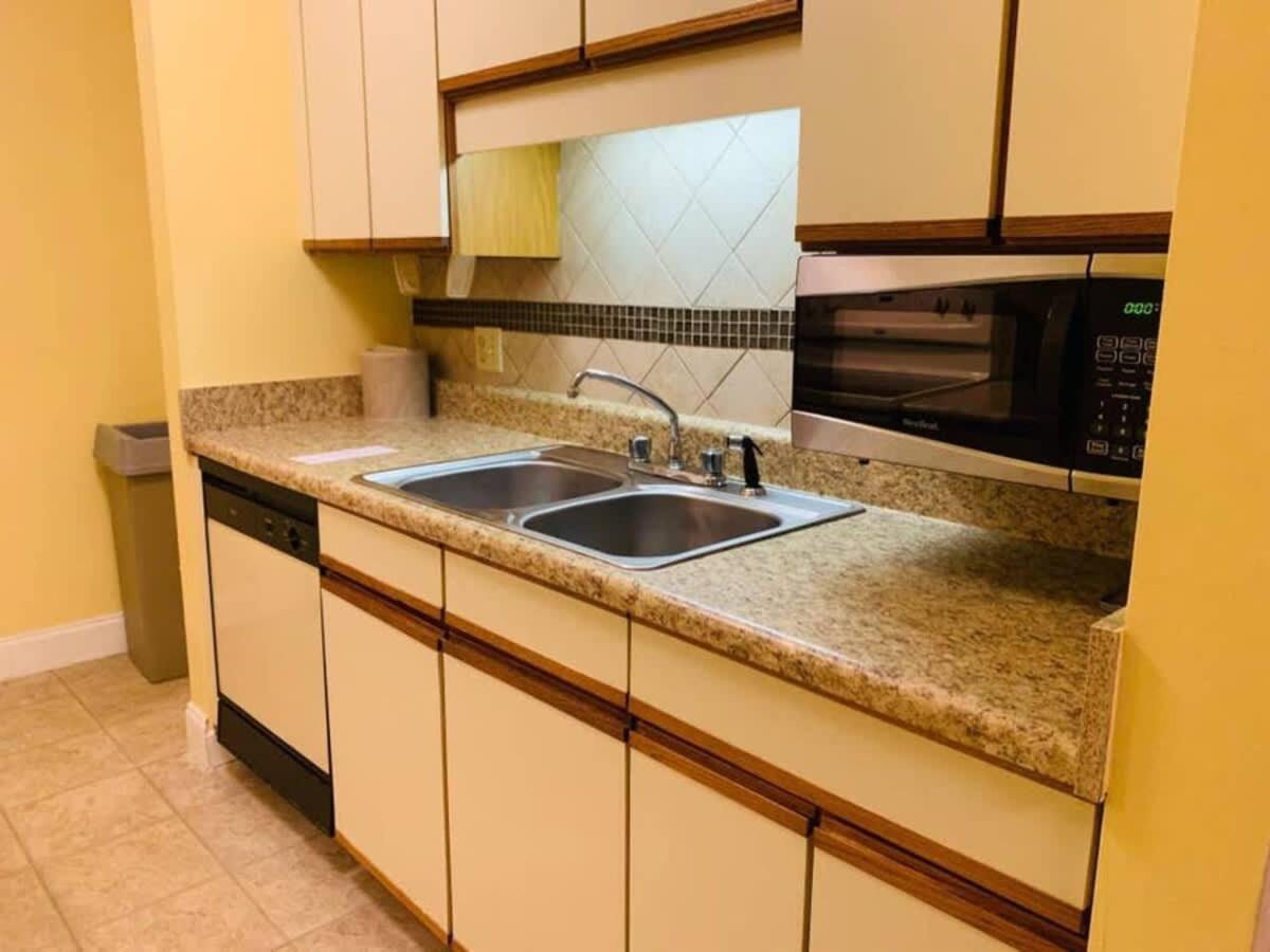 מירטל ביץ' *Delightful Family Beach Retreat*Pool, Steps To The Sand*H32-3 מראה חיצוני תמונה